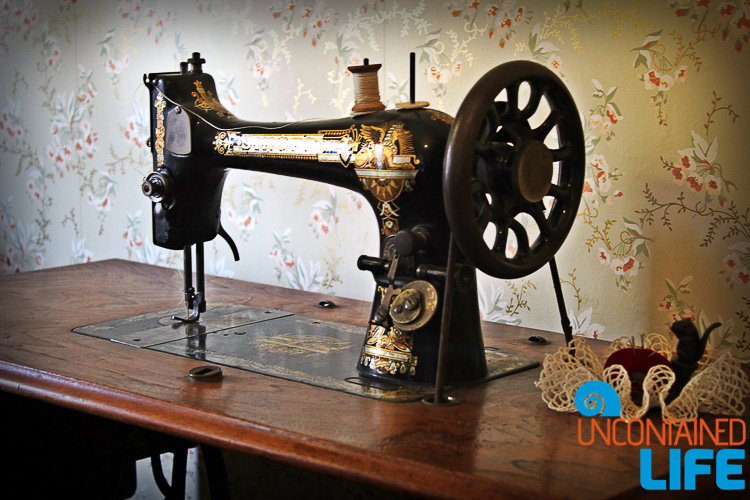 Antique Sewing Machine Ravenswood Livermore, California, Uncontained Life