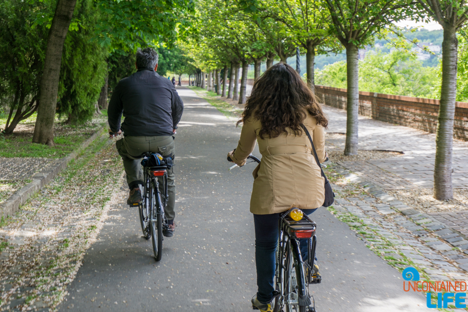 e-bike tour of Budapest, Uncontained Life